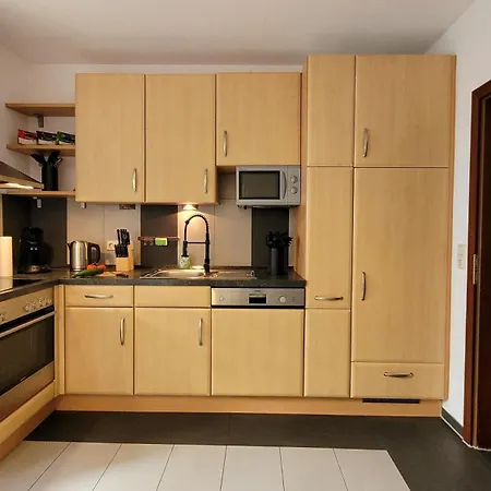 Gemuetliches Altbau-loft Mit Kamin Und Parkplatz