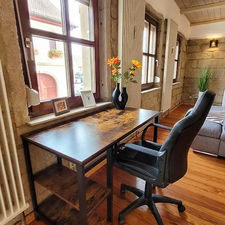 Gemuetliches Altbau-loft Mit Kamin Und Parkplatz *