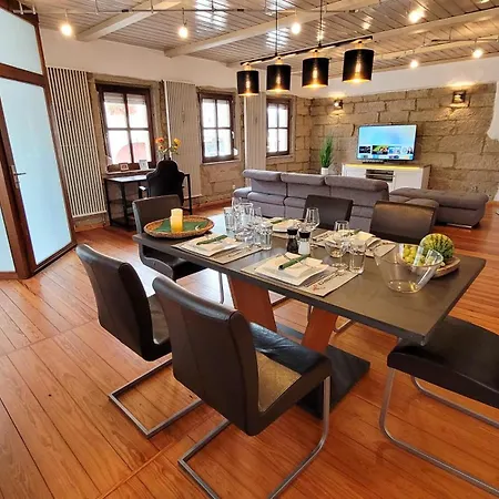 Gemuetliches Altbau-loft Mit Kamin Und Parkplatz